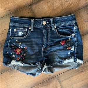 Embroidered jean shorts size 4
